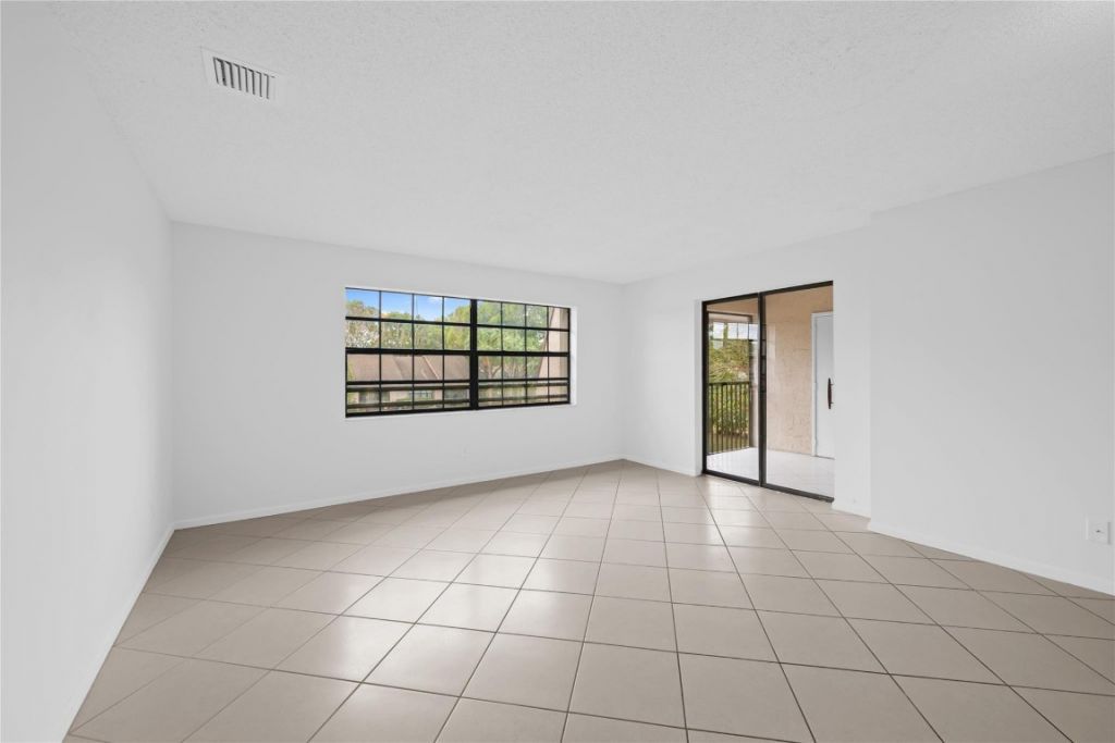 3574 NW 95th Terrace, Unit 8Q, Fort Lauderdale, FL 33351 Photo