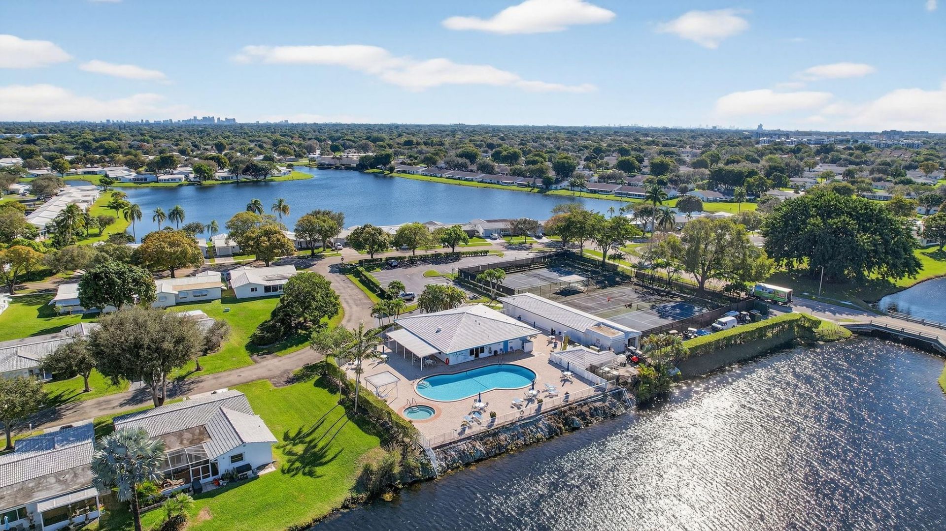 8845 NW 14th Street, Plantation, FL 33322 Photo