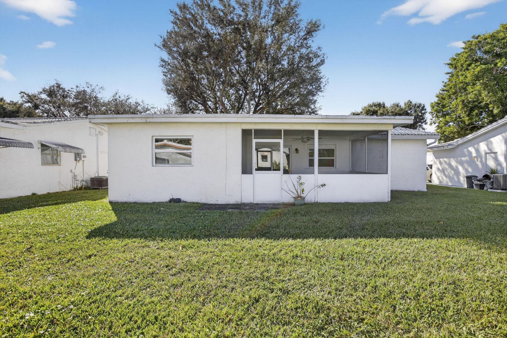8845 NW 14th Street, Plantation, FL 33322 Photo