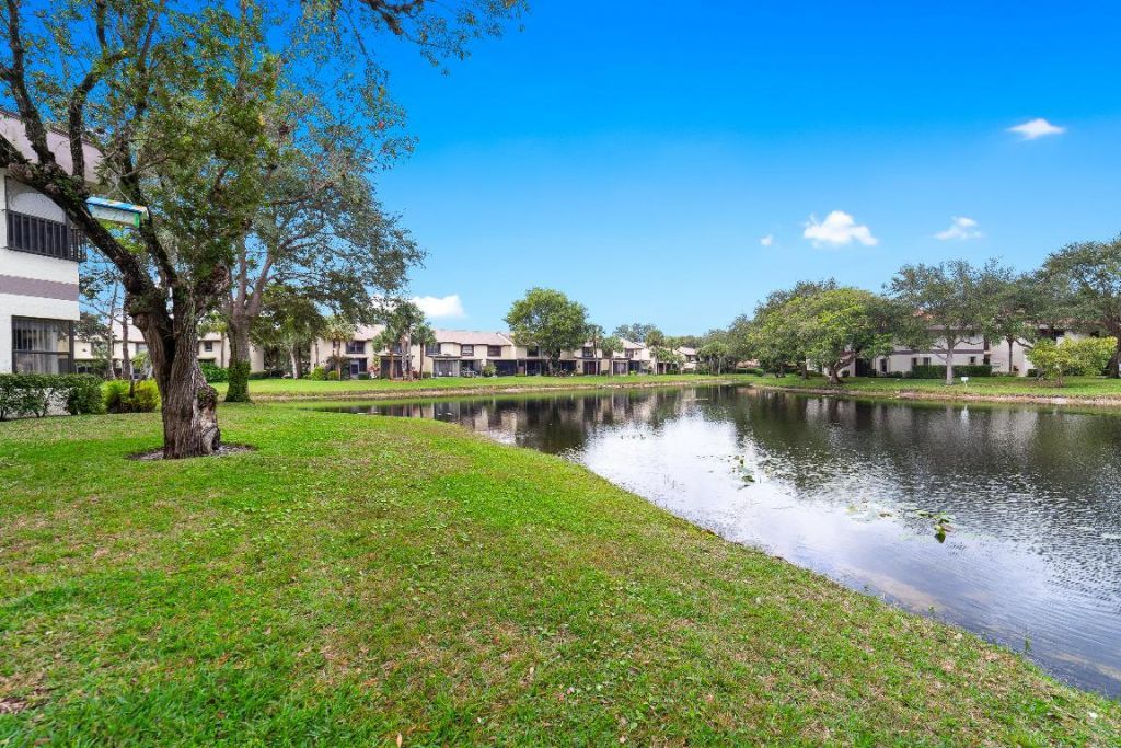 4677 Carambola Circle N, Unit 2758, Coconut Creek, FL 33066 Photo