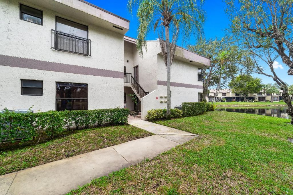 4677 Carambola Circle N, Unit 2758, Coconut Creek, FL 33066 Photo
