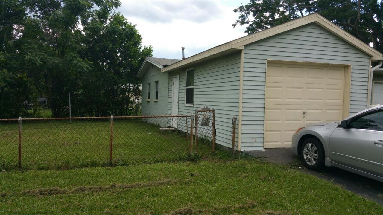 10002 N 26th Street, Tampa, FL 33612 Photo