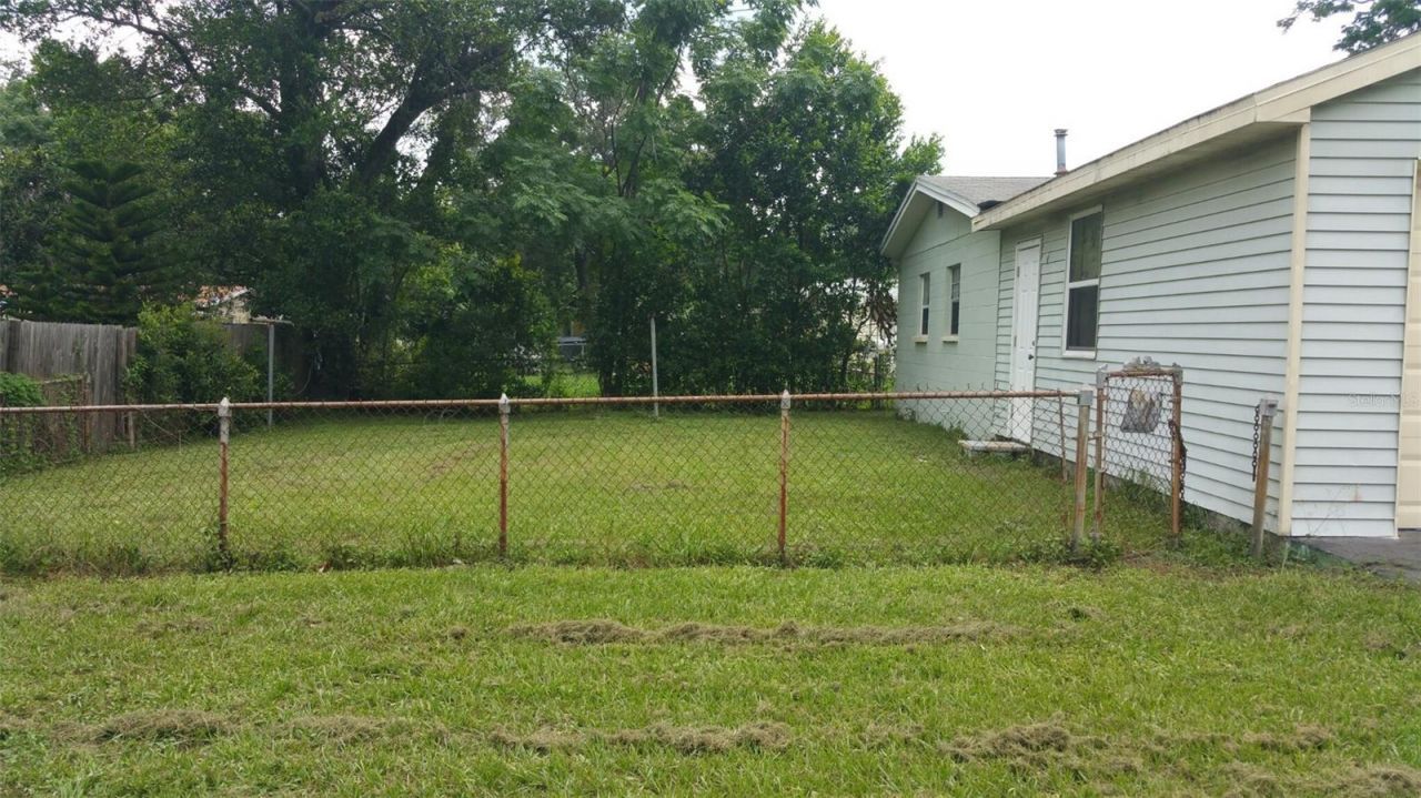 10002 N 26th Street, Tampa, FL 33612 Photo
