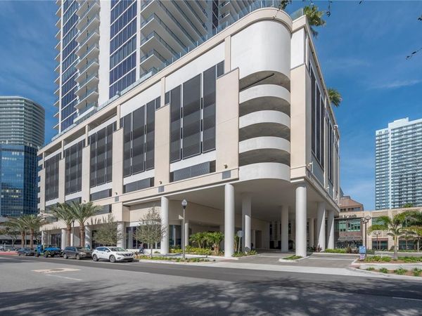 275 1ST AVENUE S, Unit 1504, ST PETERSBURG, FL 33701