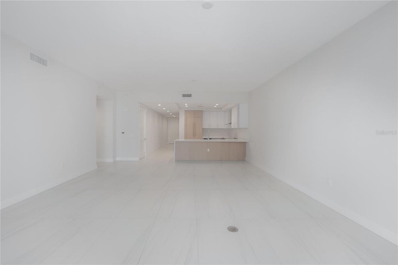 275 1st Avenue S, Unit 1504, Saint Petersburg, FL 33701 Photo