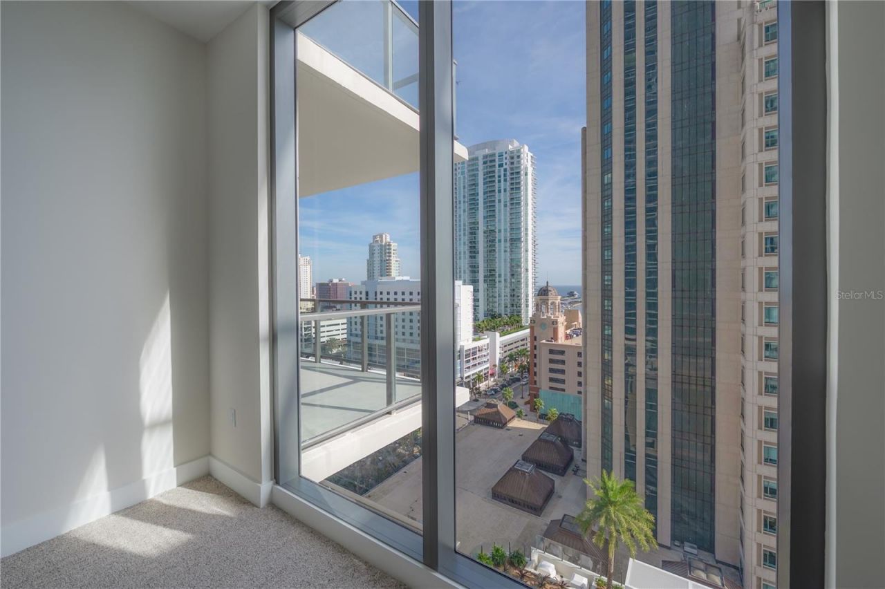 275 1st Avenue S, Unit 1504, Saint Petersburg, FL 33701 Photo