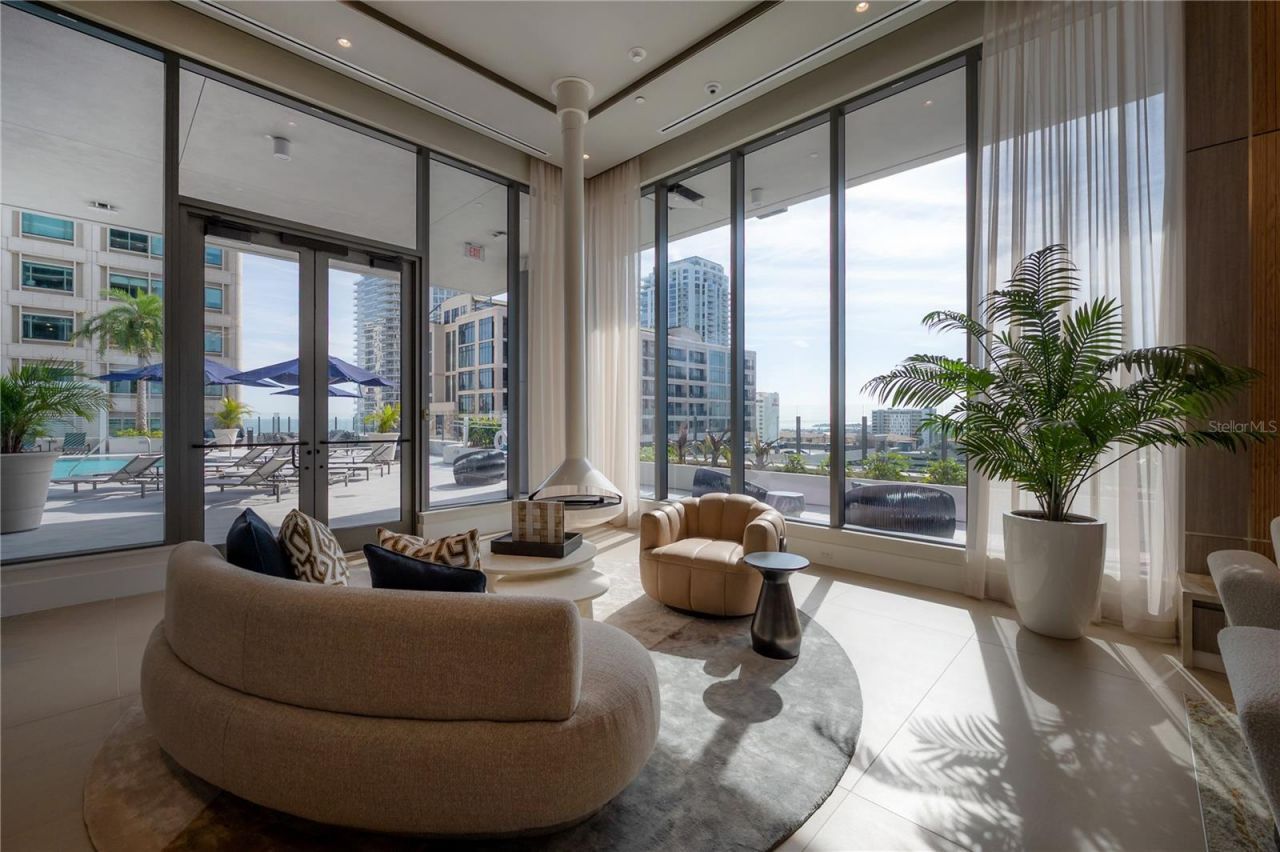 275 1st Avenue S, Unit 1504, Saint Petersburg, FL 33701 Photo