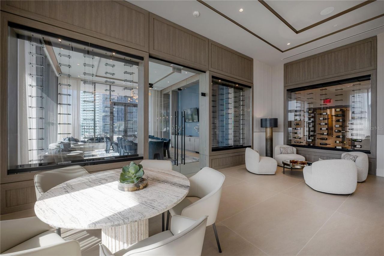 275 1st Avenue S, Unit 1504, Saint Petersburg, FL 33701 Photo