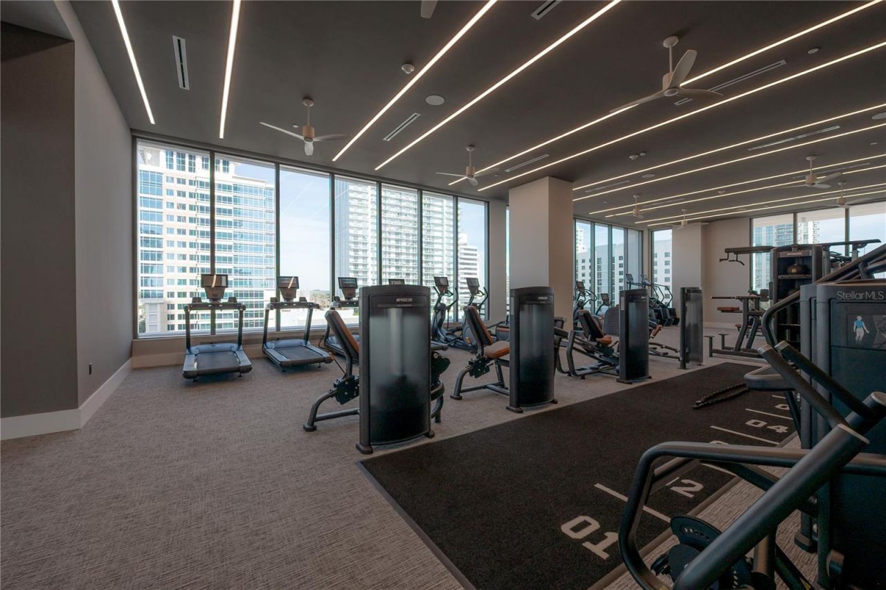 275 1st Avenue S, Unit 1504, Saint Petersburg, FL 33701 Photo