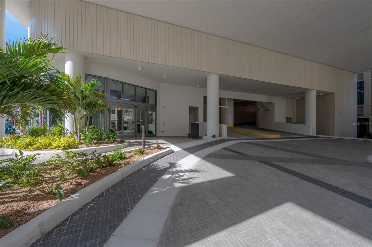 275 1st Avenue S, Unit 1504, Saint Petersburg, FL 33701 Photo