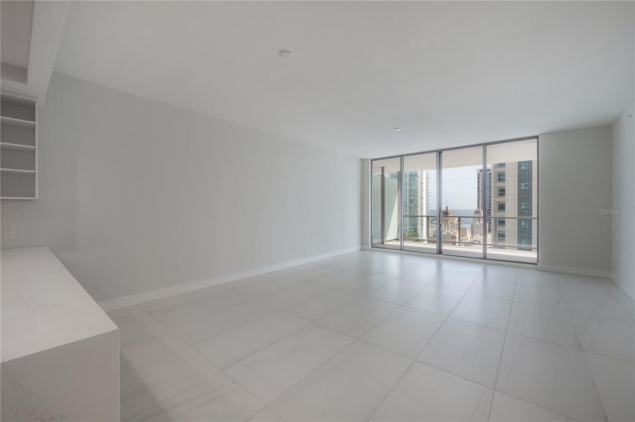 275 1st Avenue S, Unit 1504, Saint Petersburg, FL 33701 Photo