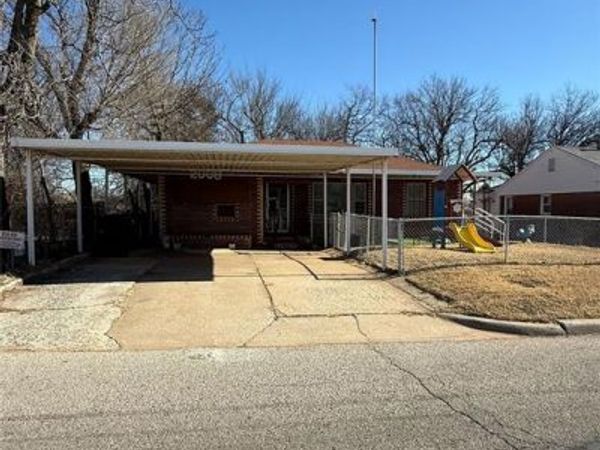 2008 NE Grand Boulevard, Oklahoma City, OK 73111