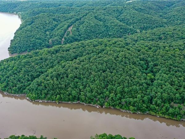 64004 E 222 Road, Wyandotte, OK 74370