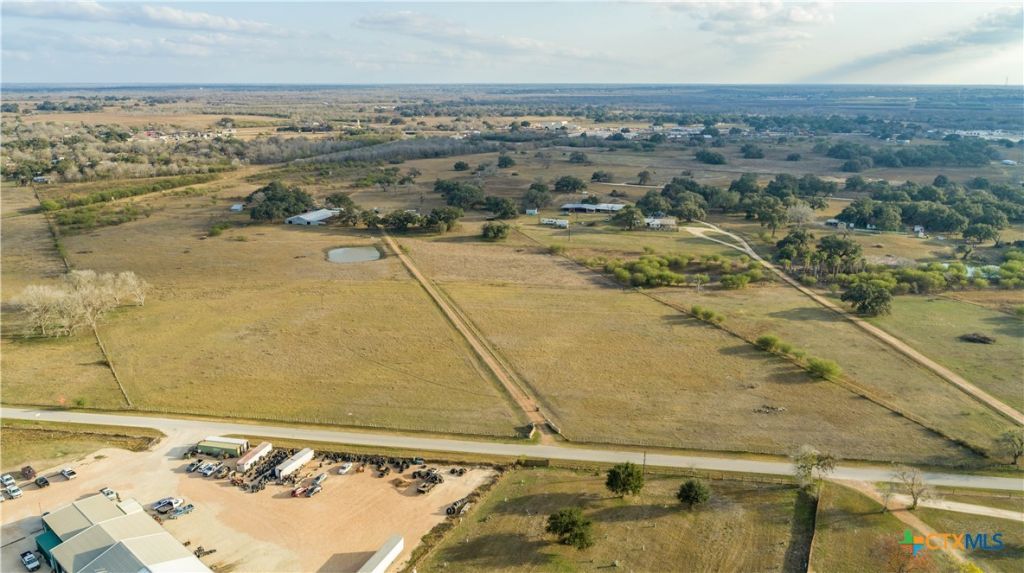 1019 Tulley Road, Cuero, TX 77954 Main Photo