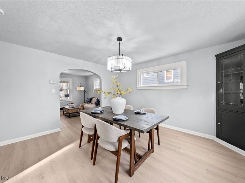 1193 Mayfield Ridge Road, Mayfield Heights, OH 44124 Photo 11