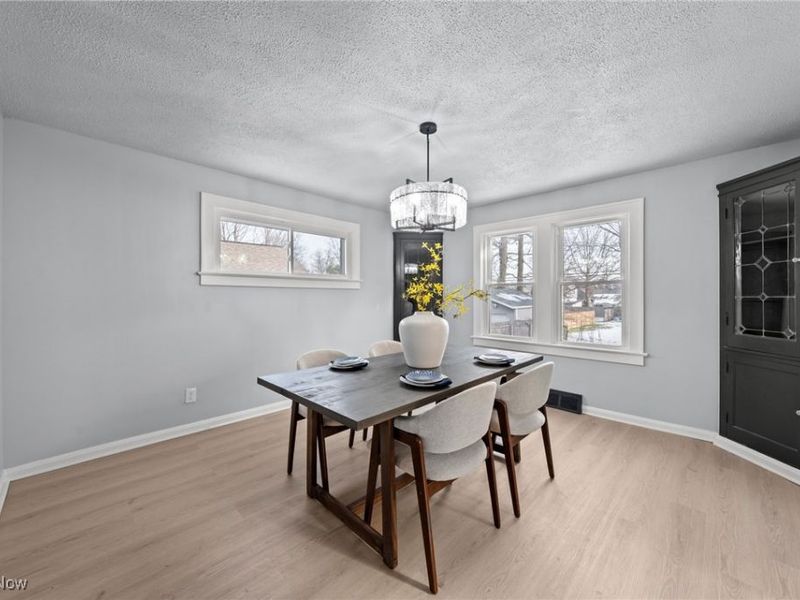 1193 Mayfield Ridge Road, Mayfield Heights, OH 44124 Photo 12