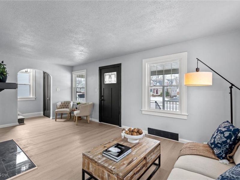 1193 Mayfield Ridge Road, Mayfield Heights, OH 44124 Photo 6