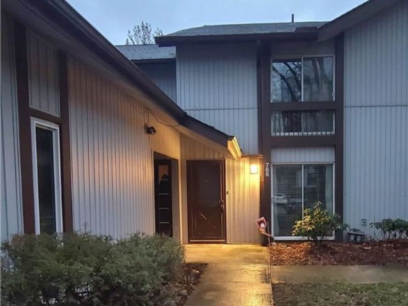 766 Pipes Court, Sagamore Hills, OH 44067 Photo 1