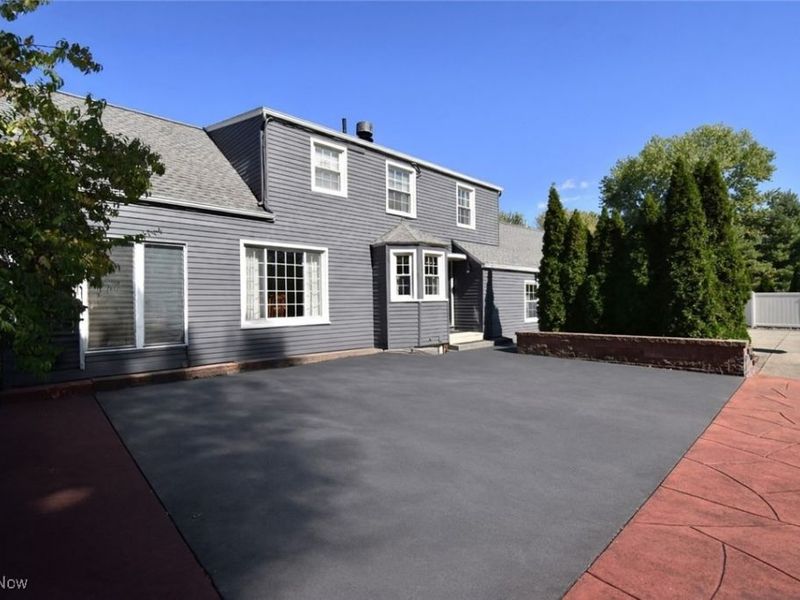 365 Scott Street, Hubbard, OH 44425 Photo 3