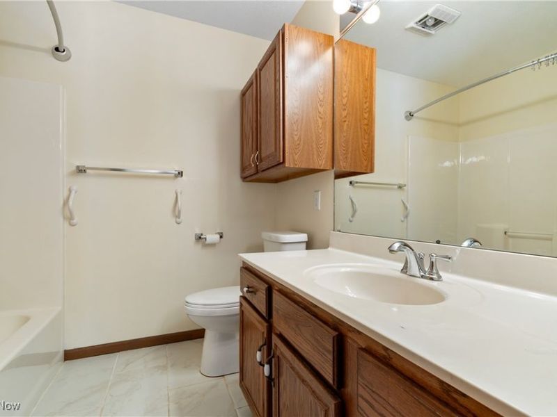 7804 Brittanny Drive NE, North Canton, OH 44720 Photo 18