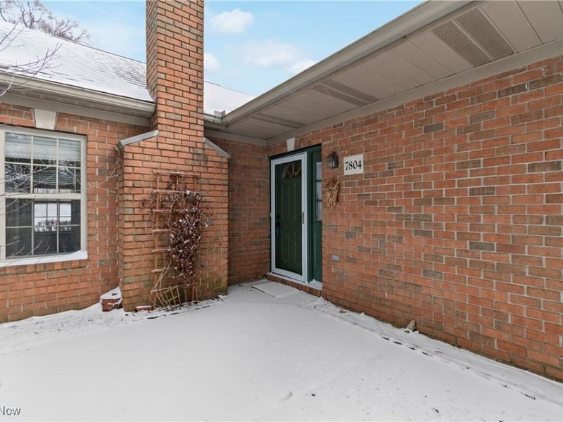 7804 Brittanny Drive NE, North Canton, OH 44720 Photo 3