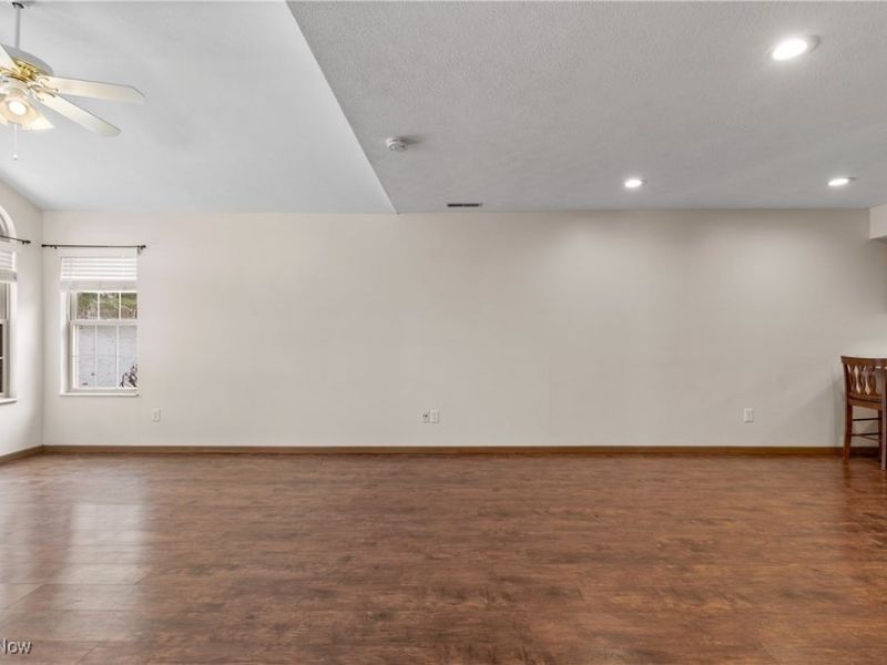 7804 Brittanny Drive NE, North Canton, OH 44720 Photo 9