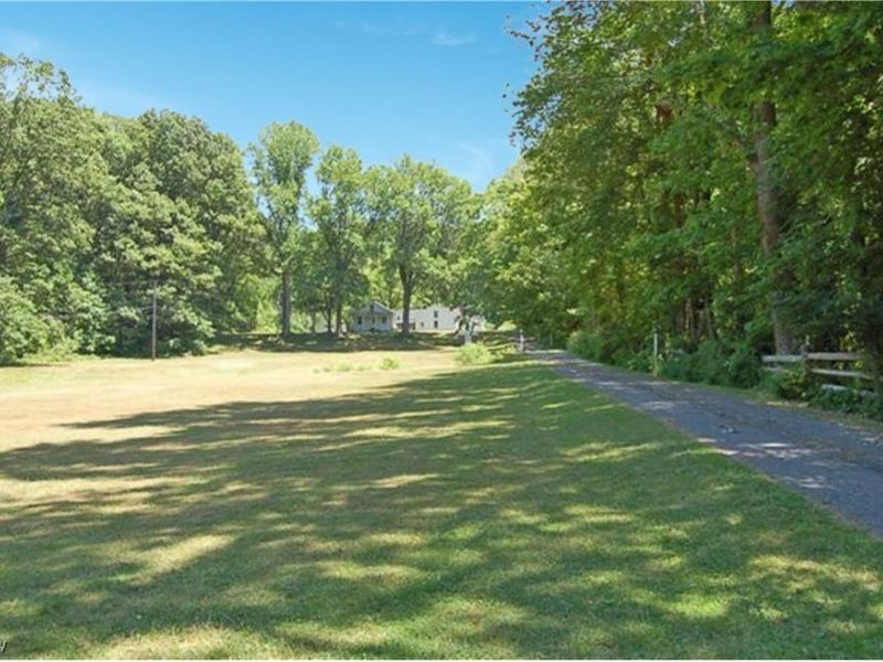 781 Chagrin River Road, Gates Mills, OH 44040 Photo 2