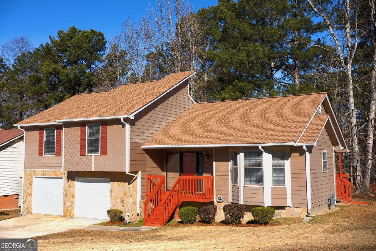 3325 Estate Lake Drive, Fairburn, GA 30213 Main Photo