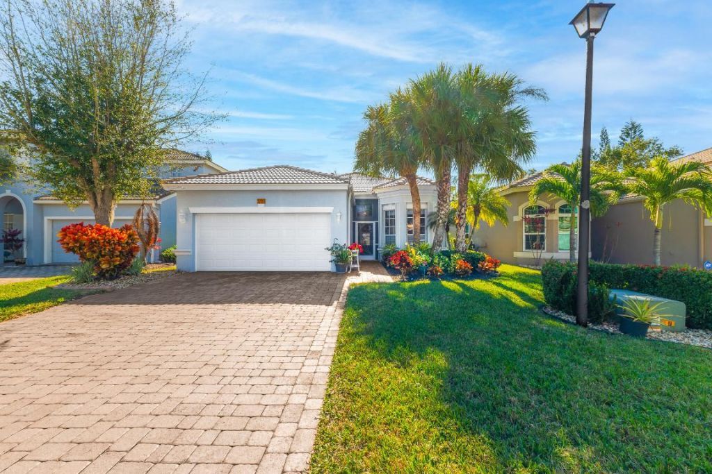 3785 NW Deer Oak Drive, Jensen Beach, FL 34957 Photo