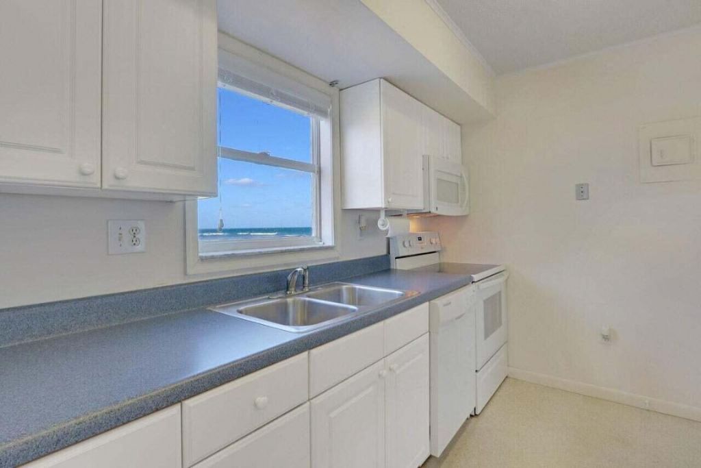 1501 NE Ocean Boulevard, Unit 2, Stuart, FL 34996 Photo