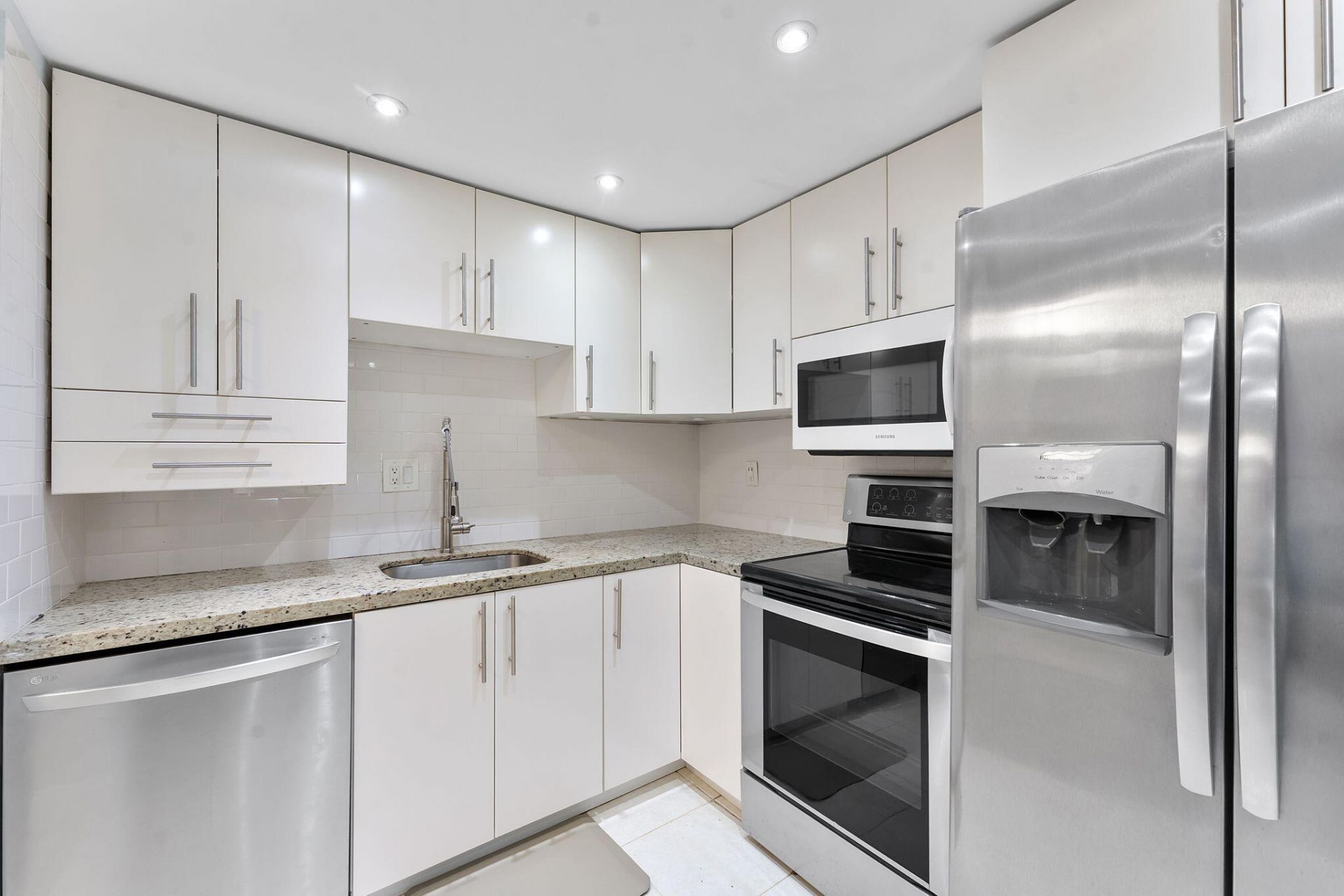 9370 SW 8th Street, Unit 116, Boca Raton, FL 33428 Photo