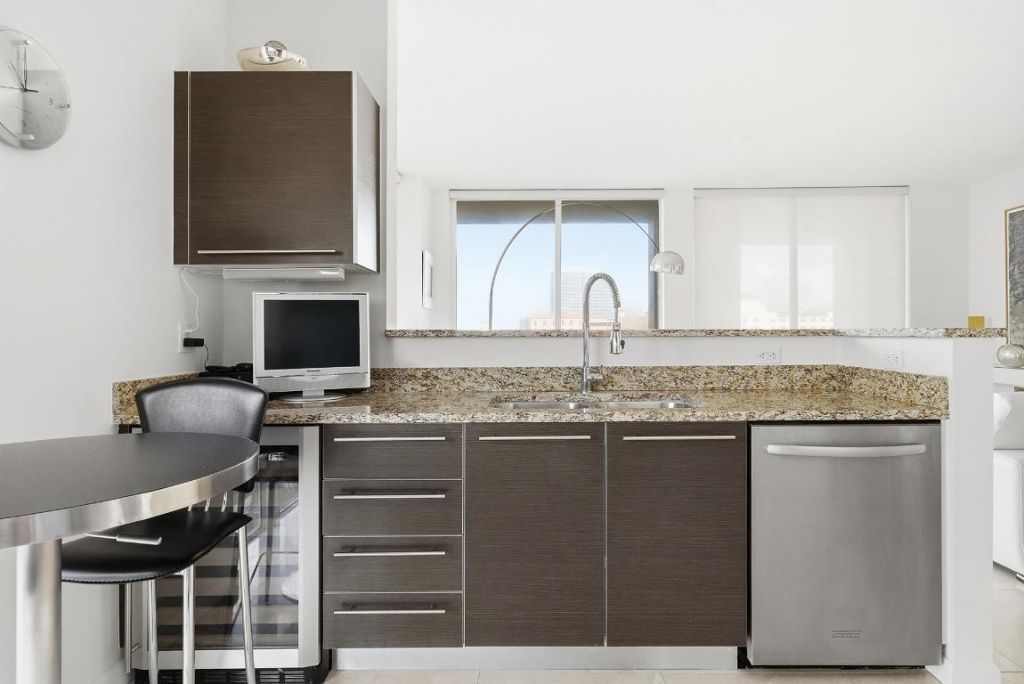 550 Okeechobee Boulevard, Unit 602, West Palm Beach, FL 33401 Photo