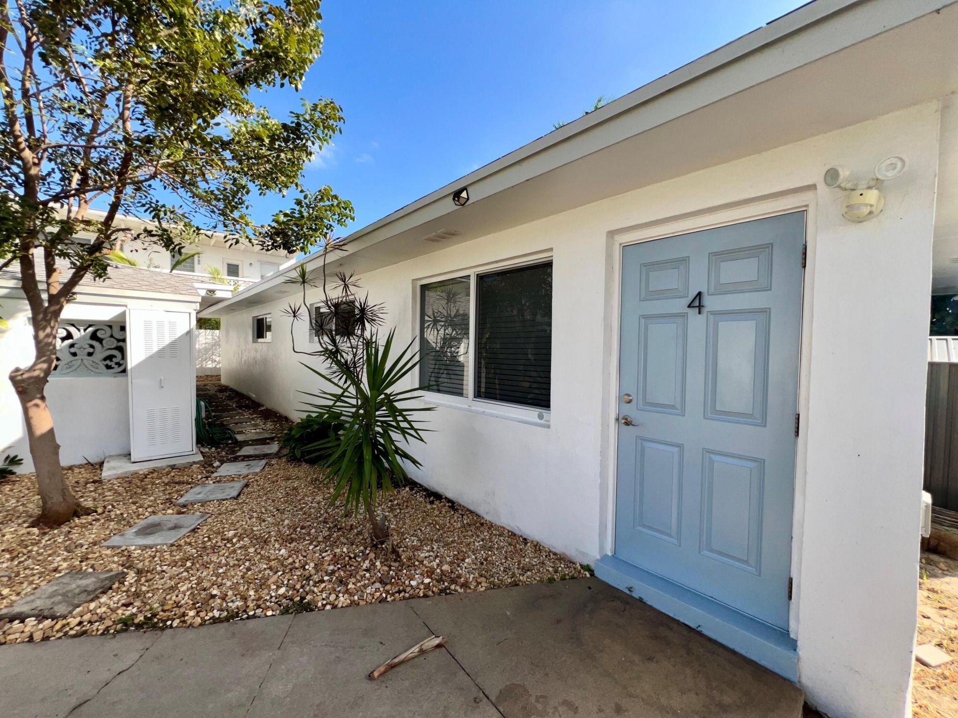 1235 Beach Road, Unit 4, Singer Island, FL 33404 Photo