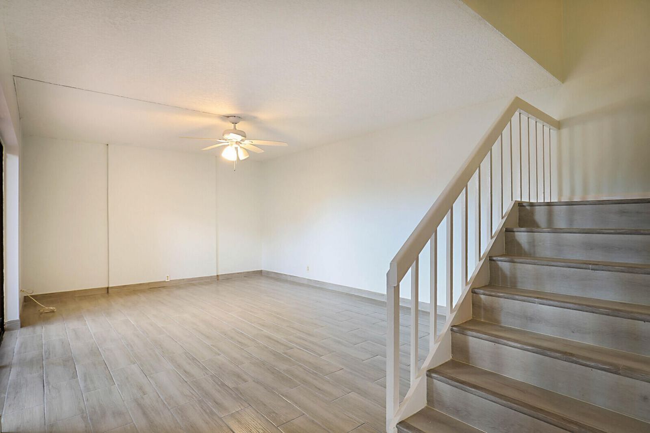 253 Woodland Road, Palm Springs, FL 33461 Photo