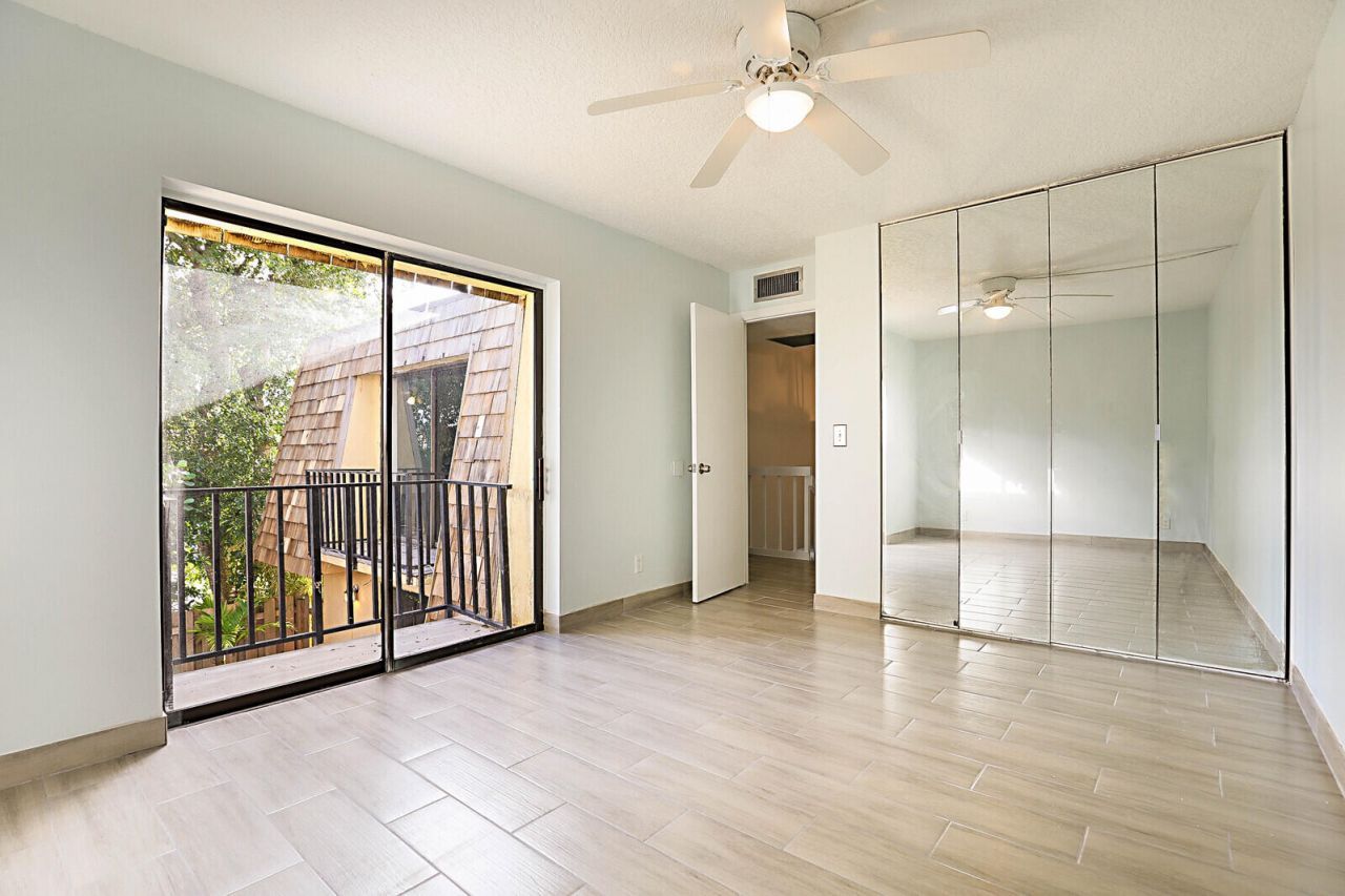 253 Woodland Road, Palm Springs, FL 33461 Photo
