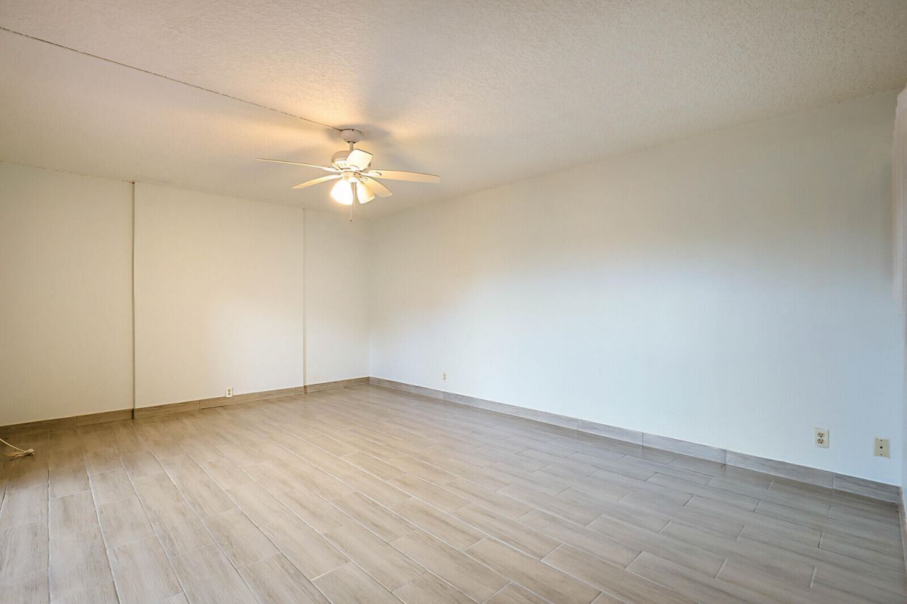 253 Woodland Road, Palm Springs, FL 33461 Photo