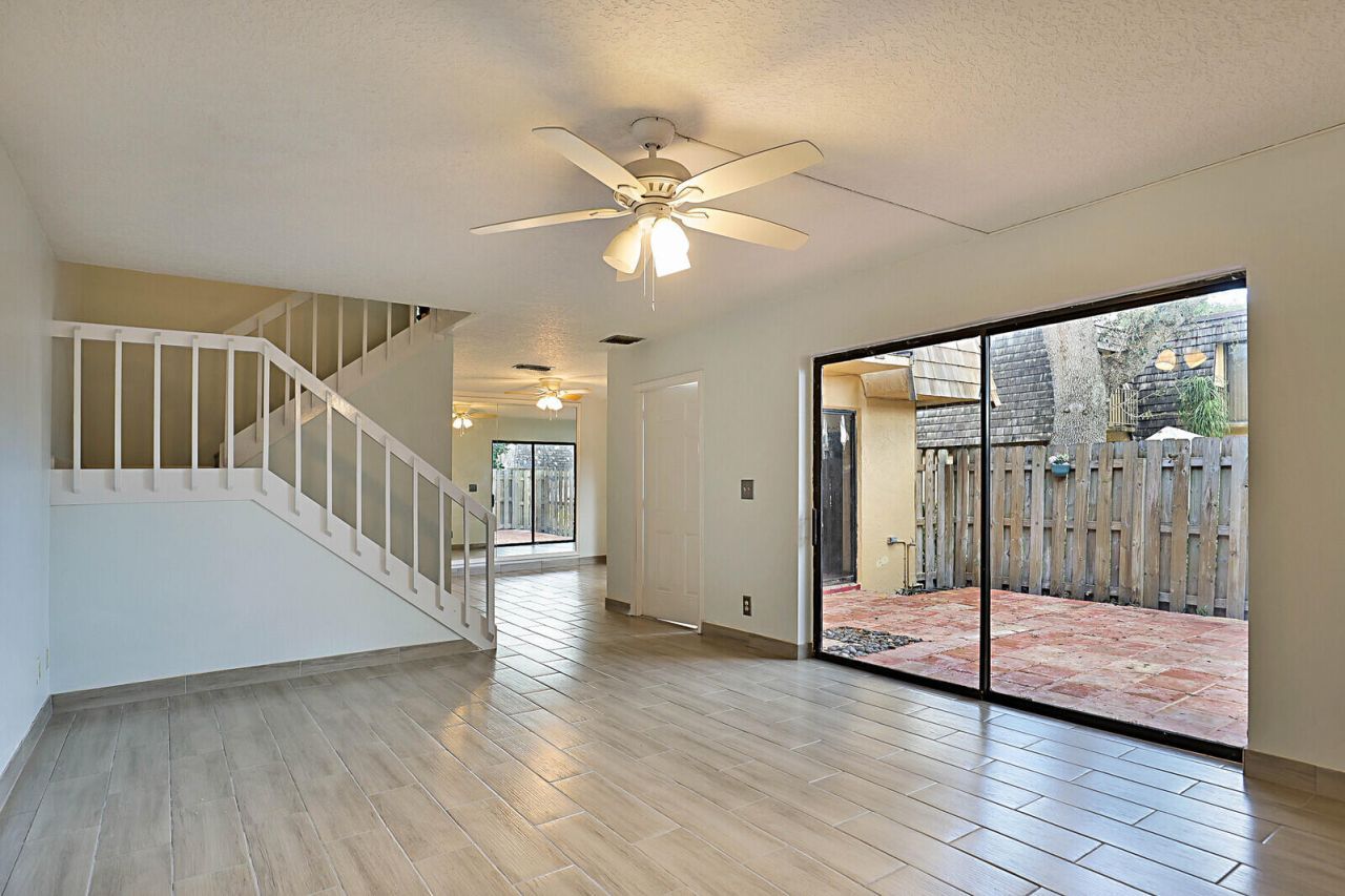 253 Woodland Road, Palm Springs, FL 33461 Photo