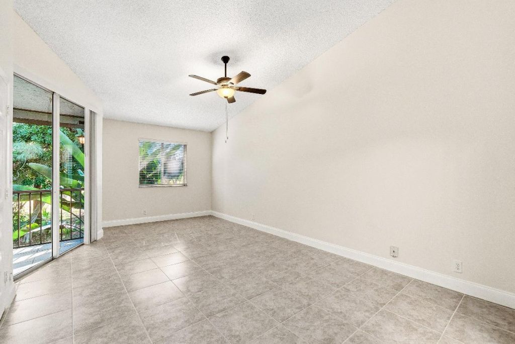 9770 Nickels Boulevard, Unit 405, Boynton Beach, FL 33436 Photo