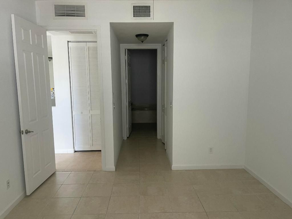 10440 SW Stephanie Way, Unit 211, Port Saint Lucie, FL 34953 Photo