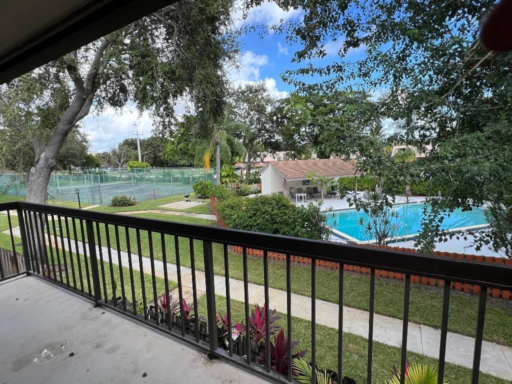 3402 Gardens East Drive, Unit 18b, Palm Beach Gardens, FL 33410 Photo