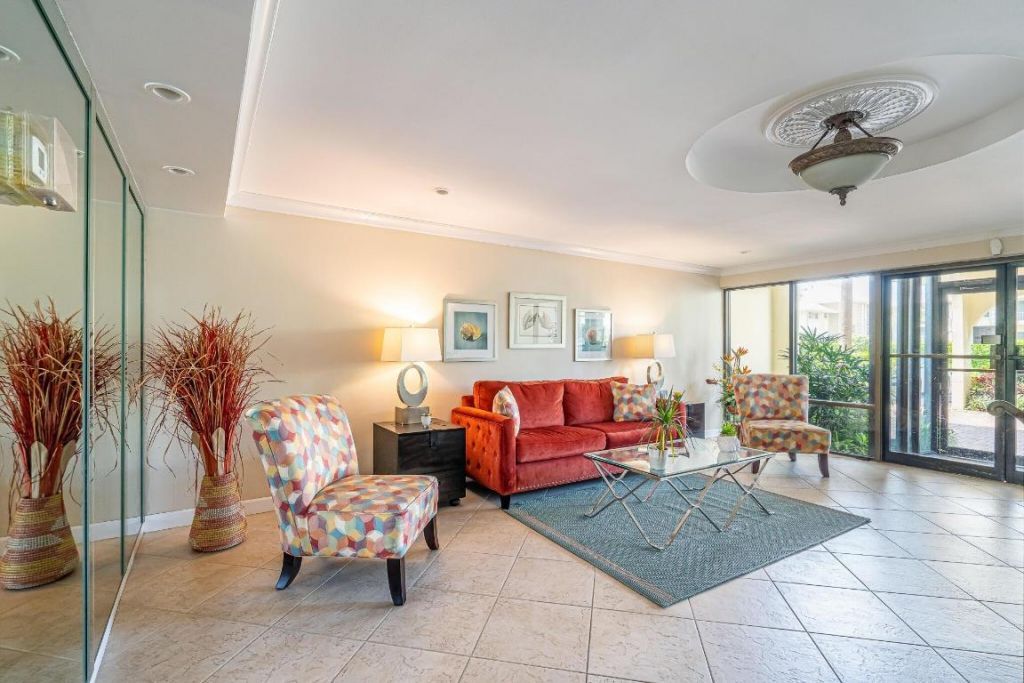 951 De Soto Road, Unit 130, Boca Raton, FL 33432 Photo