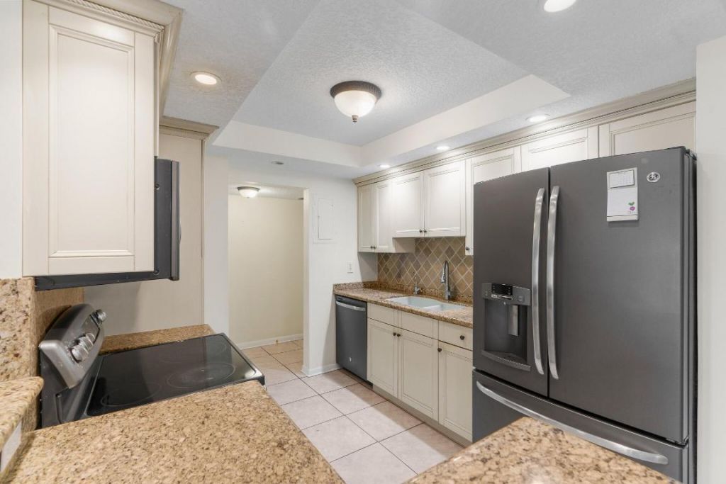 951 De Soto Road, Unit 130, Boca Raton, FL 33432 Photo