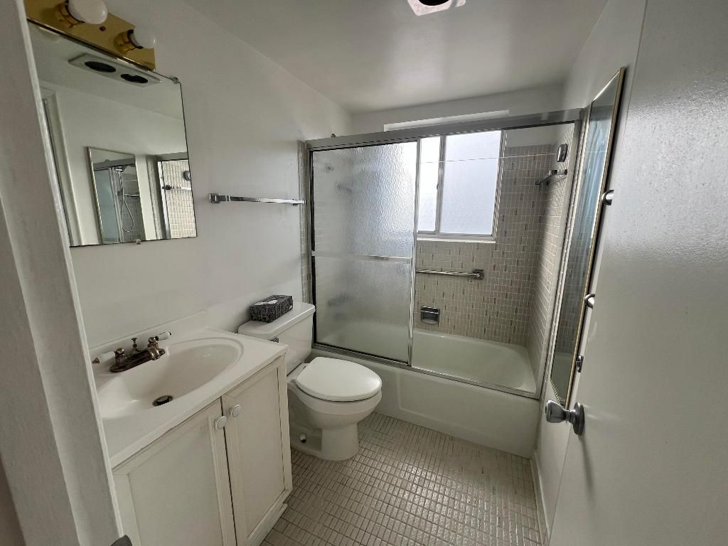 2840 Cynthia Lane, Unit 207, Lake Worth Beach, FL 33461 Photo