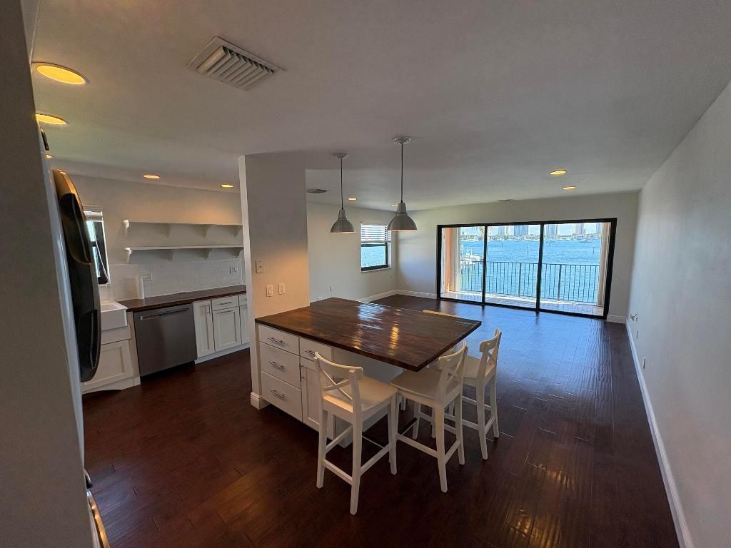 360 Wilma Circle, Unit 5, Riviera Beach, FL 33404 Photo