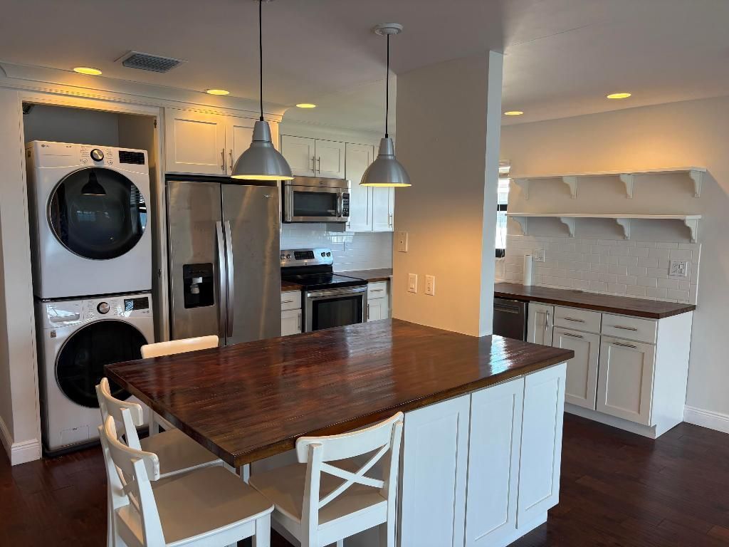 360 Wilma Circle, Unit 5, Riviera Beach, FL 33404 Photo