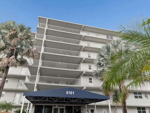 6161 NW 2nd Avenue, Unit 420, Boca Raton, FL 33487