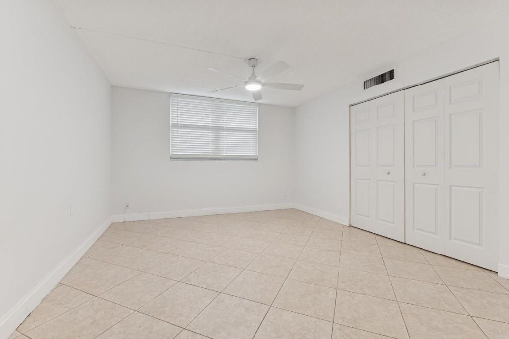 6161 NW 2nd Avenue, Unit 420, Boca Raton, FL 33487 Photo