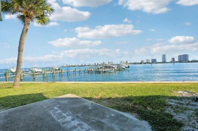 360 Wilma Circle, Unit 6, Riviera Beach, FL 33404 Photo