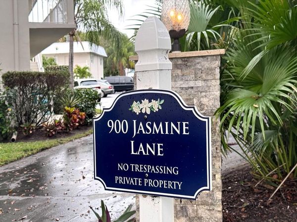 900 Jasmine Lane, Unit 9a, Vero Beach, FL 32963