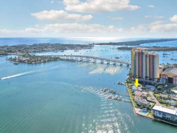 360 Wilma Circle, Unit 7, Riviera Beach, FL 33404